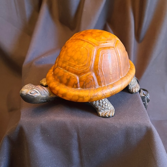 Unusual Art Deco Tortoise Lamp - Picture 4 of 4